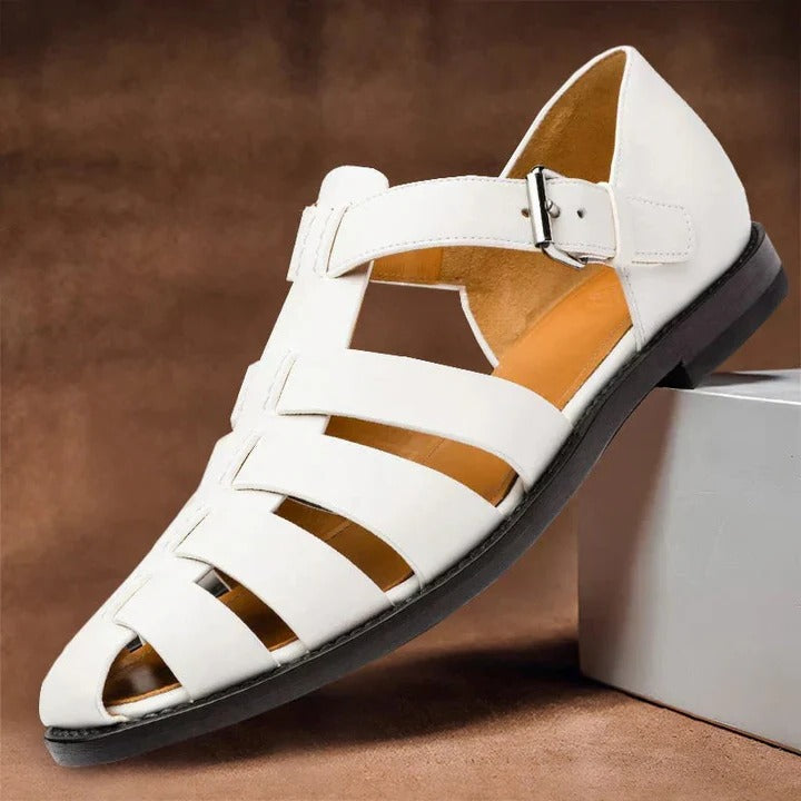 Men's comfortable open-toe sandals with adjustable straps, ideal for summer walking and daily casual wear.