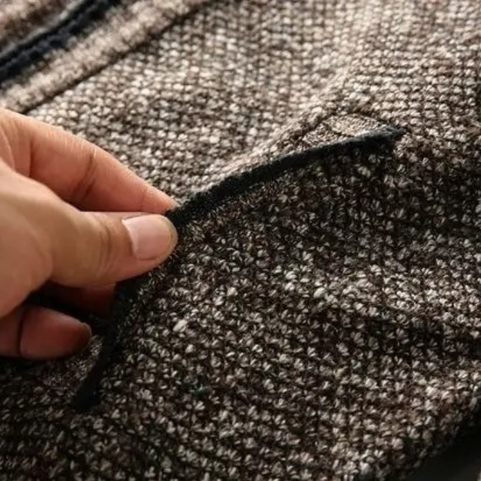 Durable men's knit jacket, Cumberland style with comfortable fleece lining, essential winter coat