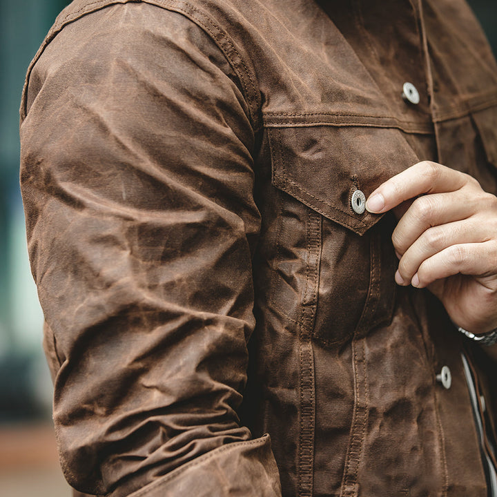 Tough lined men's cruiser shorts for hiking, camping & outdoor gear enthusiasts. Adventure-ready.