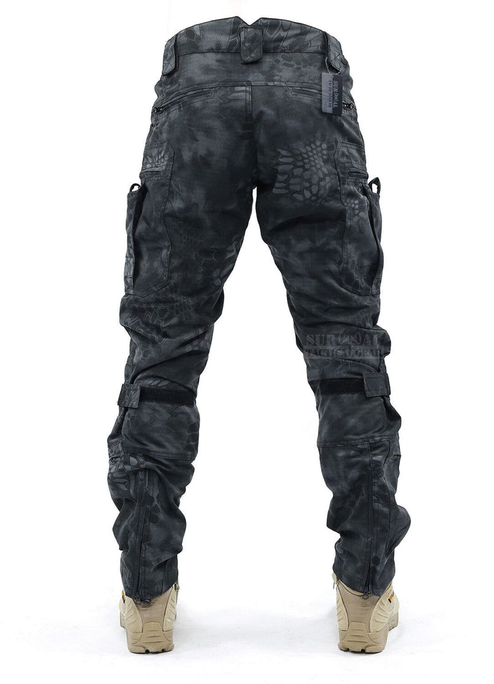 Practical men's utility cargo pants, durable for work and outdoor, with knee pads for protection.