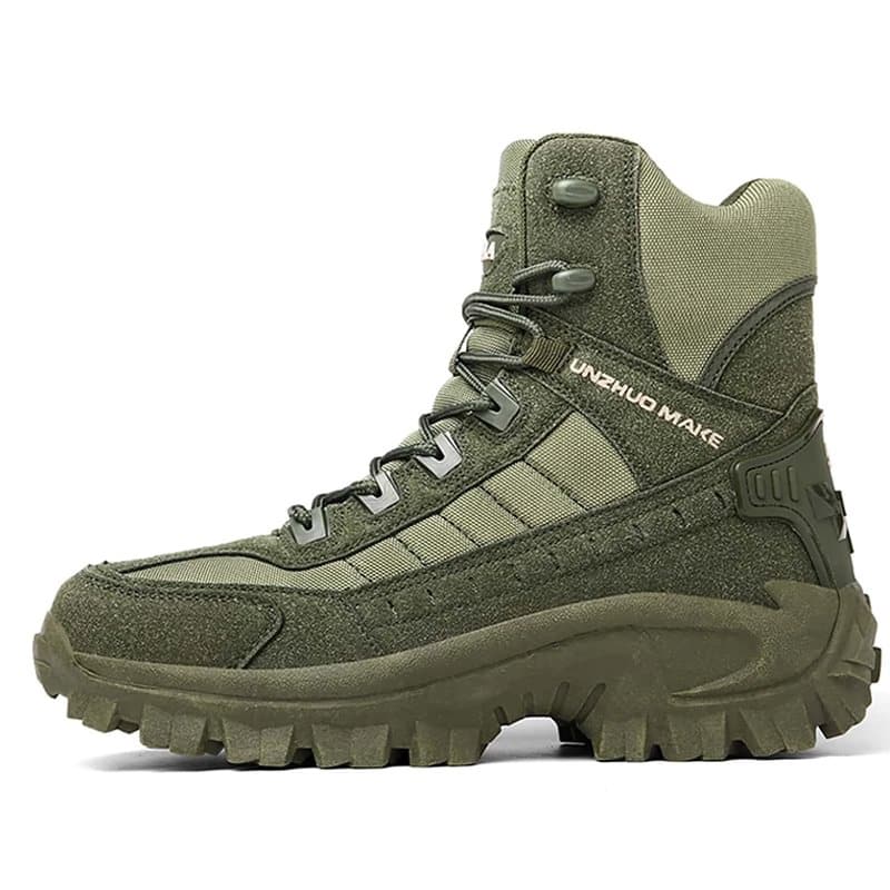 Durable men's tactical work boots, excellent for outdoor activities and challenging tasks.