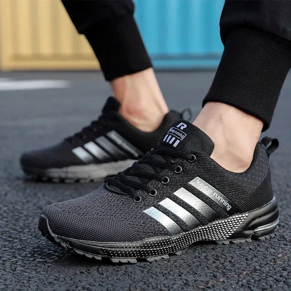 Men's dynamic running shoes for responsive performance & comfort. Ideal for active wear & sport.