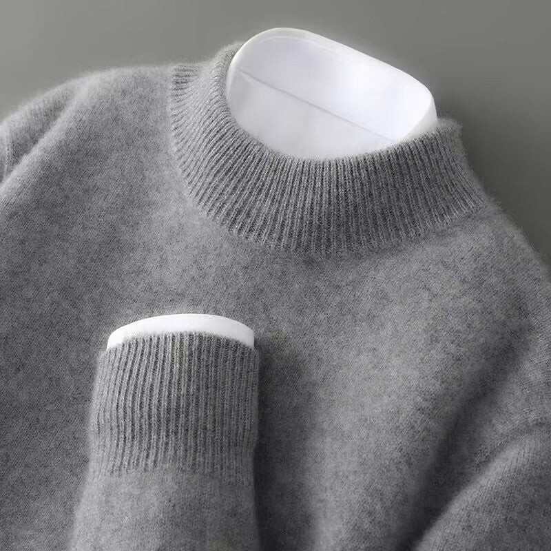 Stylish men's crew neck pullover for winter fashion, a comfortable and warm knitwear sweater for men.