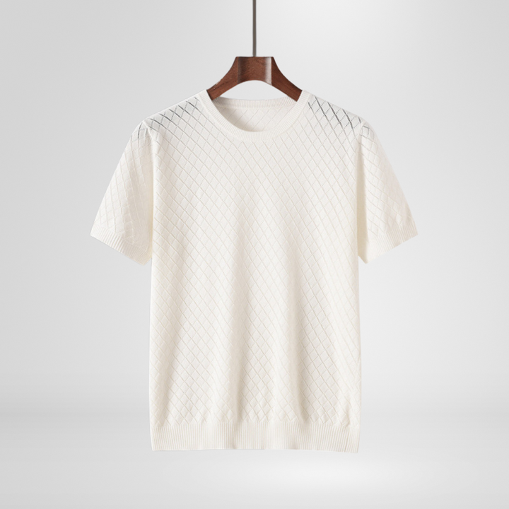 Stylish men's crewneck sweater featuring an elevated diamond knit pattern. Great for versatile casual wear.