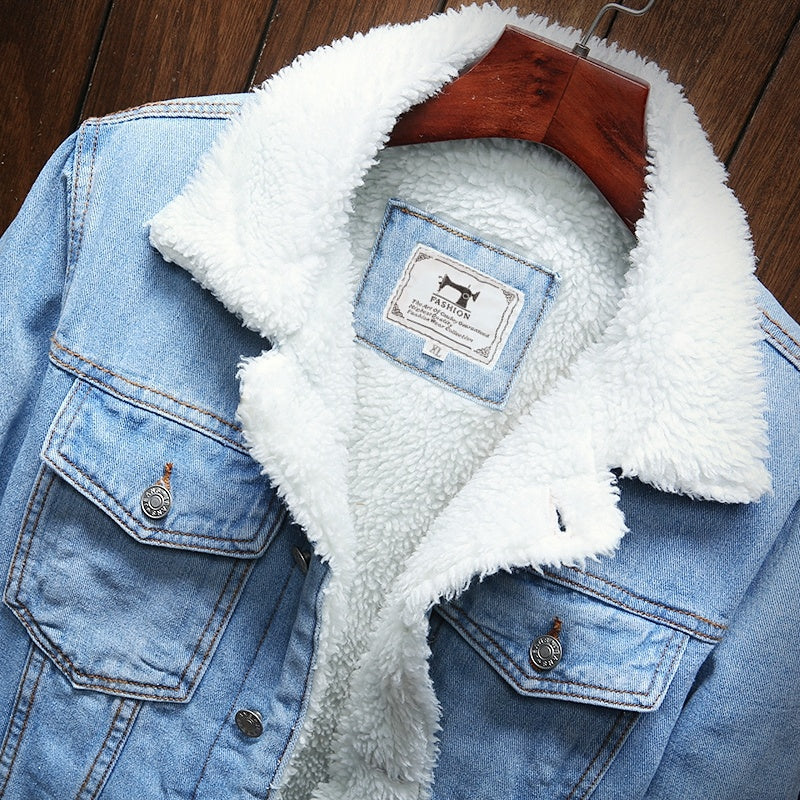 Warm men's fleece-lined retro denim jacket, Samuel, perfect for winter layering & fall fashion.