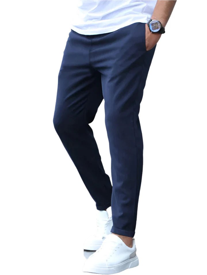 Casual men's flexible chino pants with drawstring, offering all-day comfort.