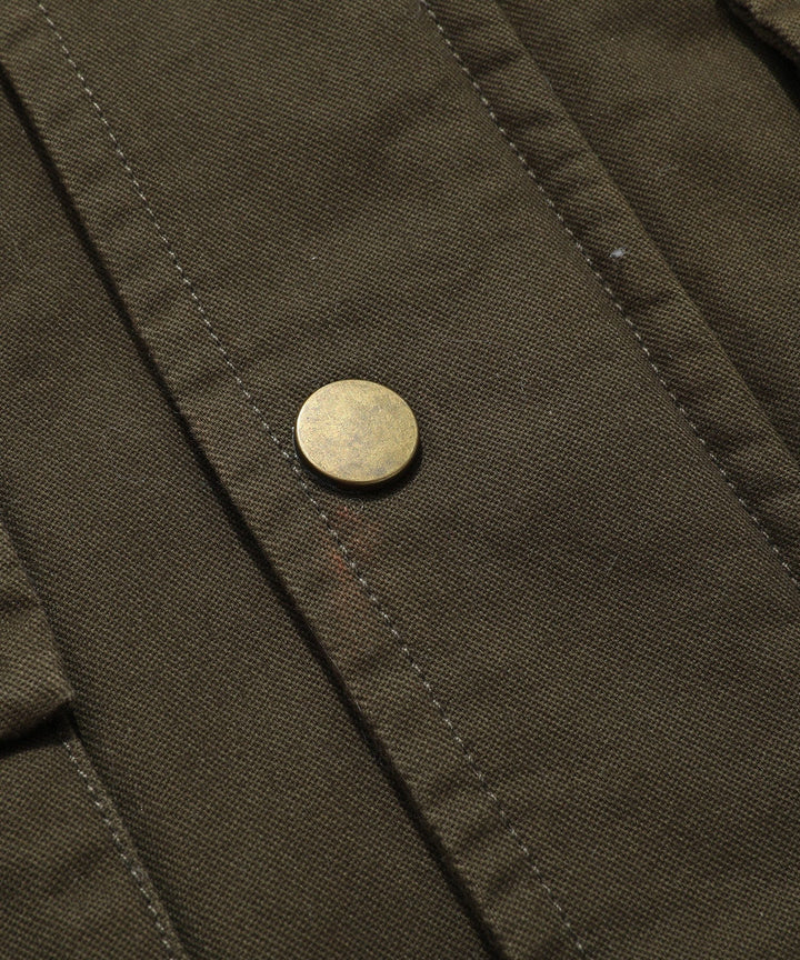 High-quality men's utility field jacket, designed for durability and comfort with quilting.