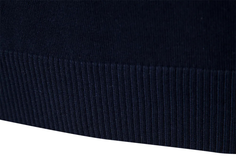 High-quality men's half-zip striped knit sweater, a stylish and warm pullover for cold weather.