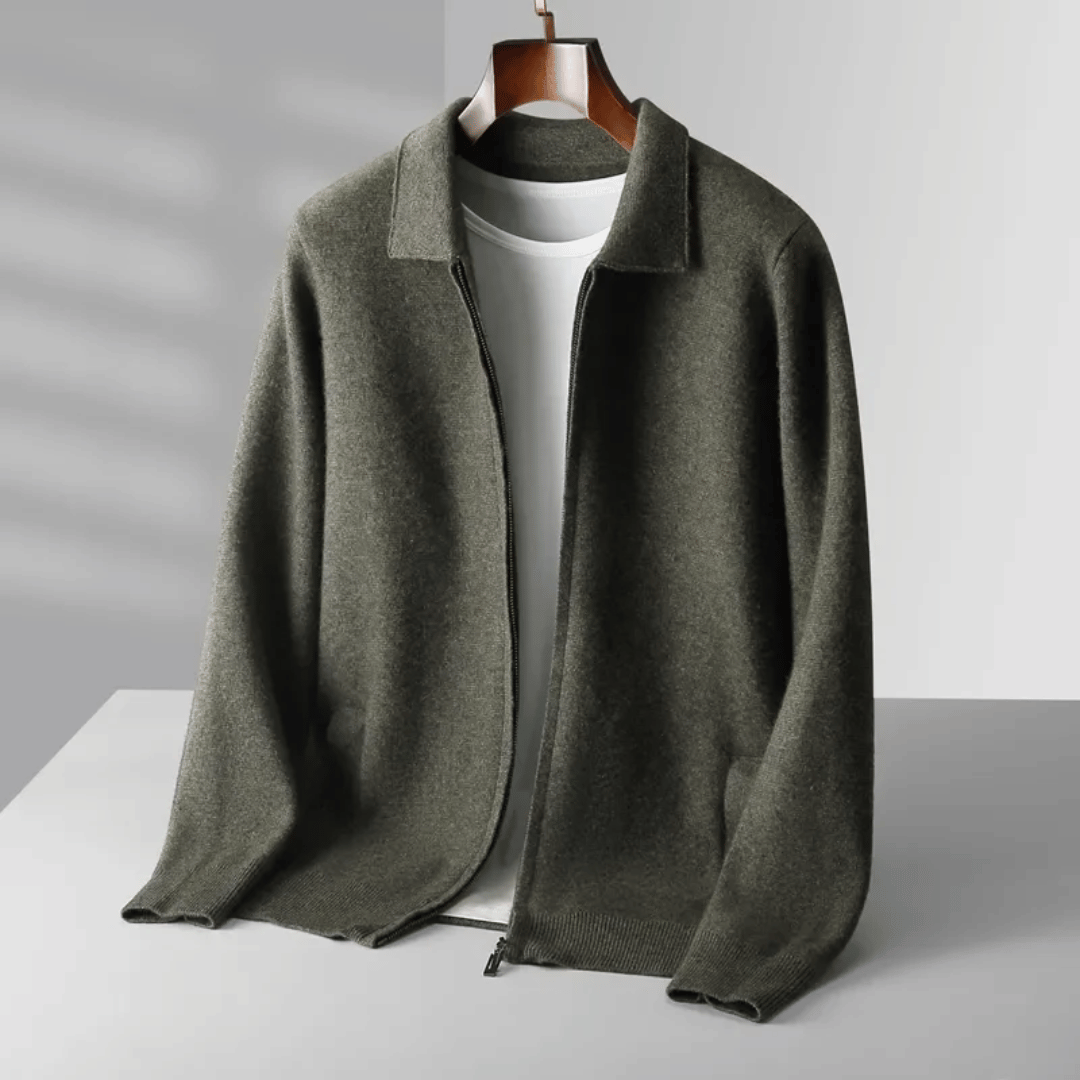 Versatile men's knit cardigan. Zip-up, collared, long-sleeve jacket for easy layering & fashion.