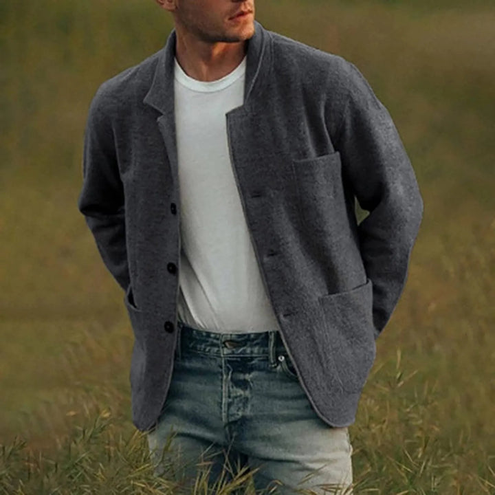 Modern fit men's casual blazer, comfortable. Perfect for business casual and everyday menswear.