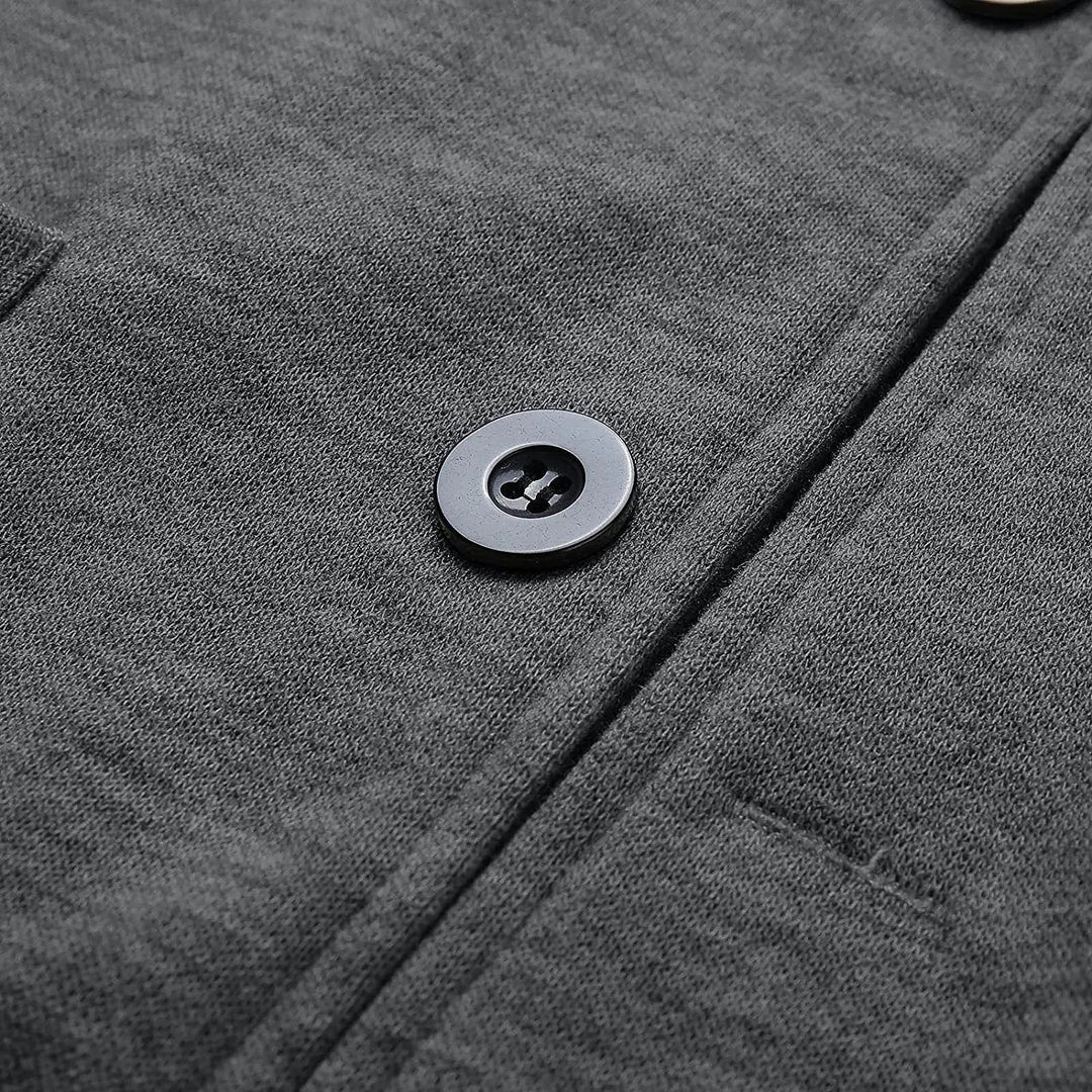 Stylish men's casual blazer, modern fit. Versatile for both business casual and everyday wear.