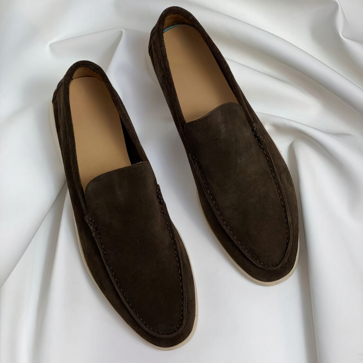 Versatile men's breathable loafers: lightweight, slip-on casual footwear for any occasion.