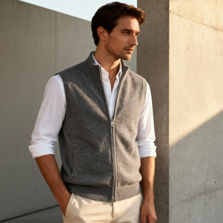 Versatile men's zip vest, lightweight outerwear for stylish layering.