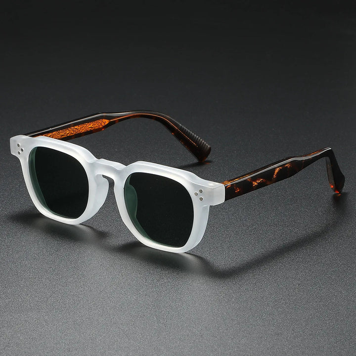 Fashionable men's UV400 block frame sunglasses, perfect for any sunny occasion
