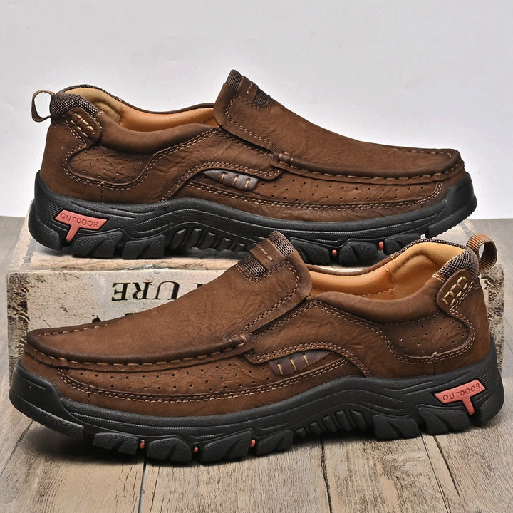 Black orthopedic men's boots, comfortable, for those prioritizing foot health without sacrificing style.