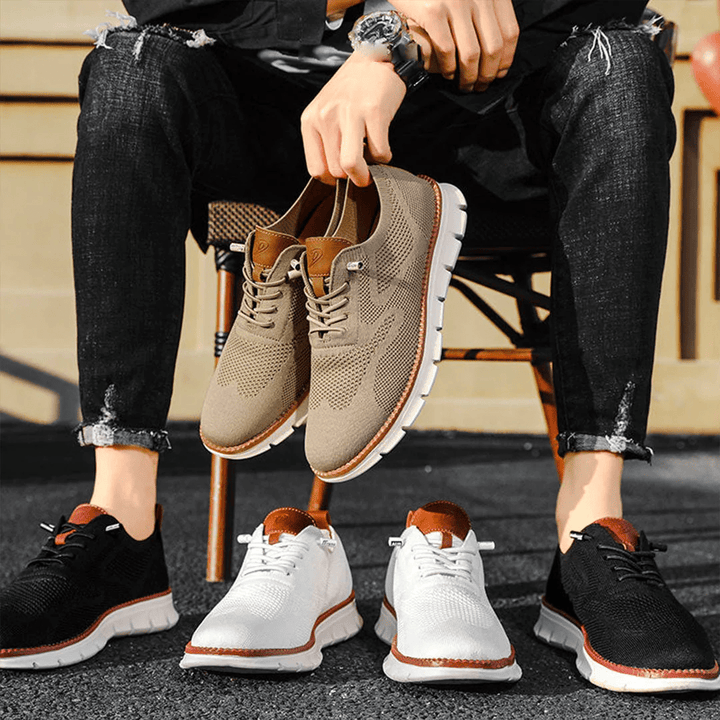 Casual men's orthopedic slip-on shoes, ideal for comfortable everyday walking.