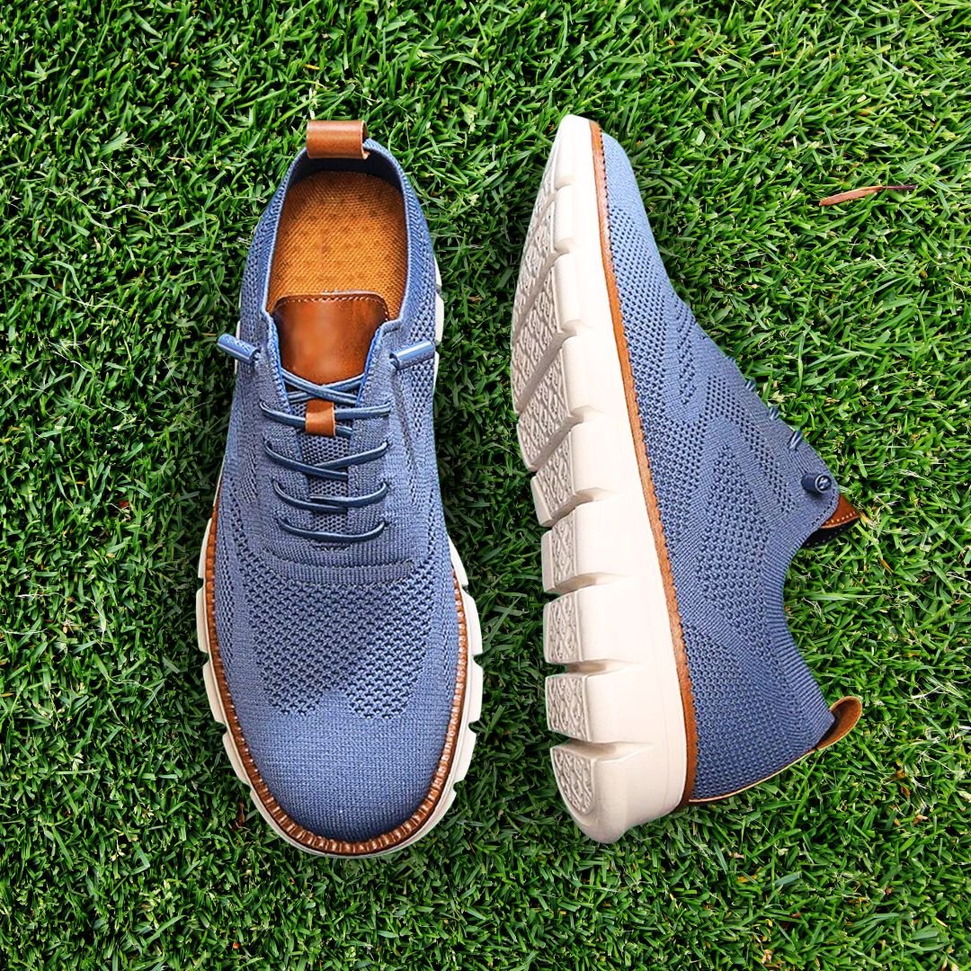 Anti-slip sole detail of men's orthopedic walking shoes, ensuring stability & safety.