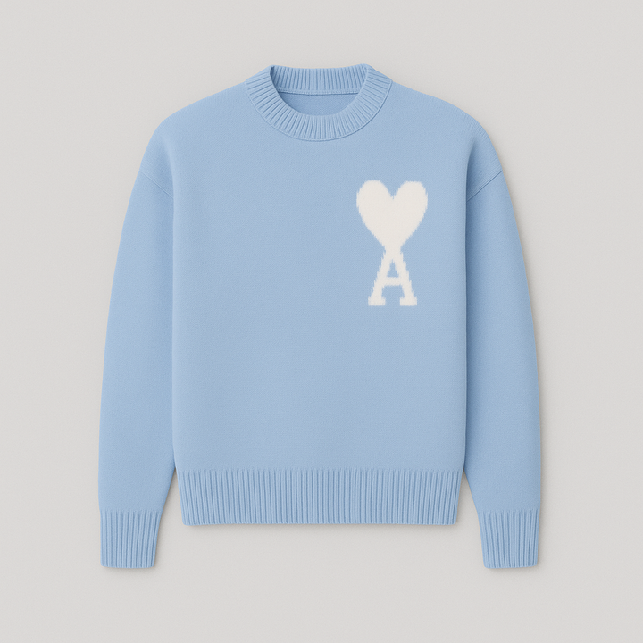 Men's heart motif crew neck sweater, oversized fit for ultimate comfort and style. Winter essential.