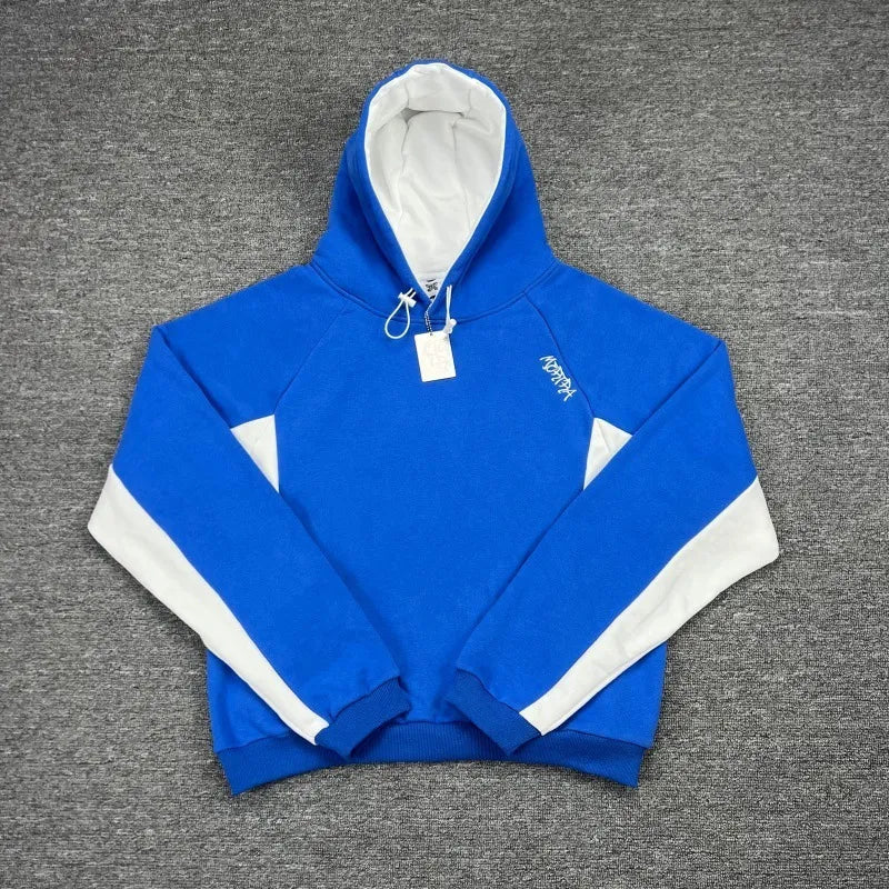 Oversized Velden hoodie for men, designed with sporty contrast panels, a comfortable casual choice.
