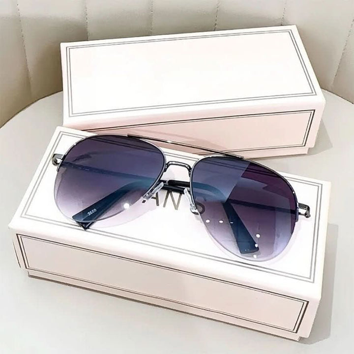 Durable men's pilot sunglasses. Gradient UV400 lenses provide excellent eye protection for outdoor sports.