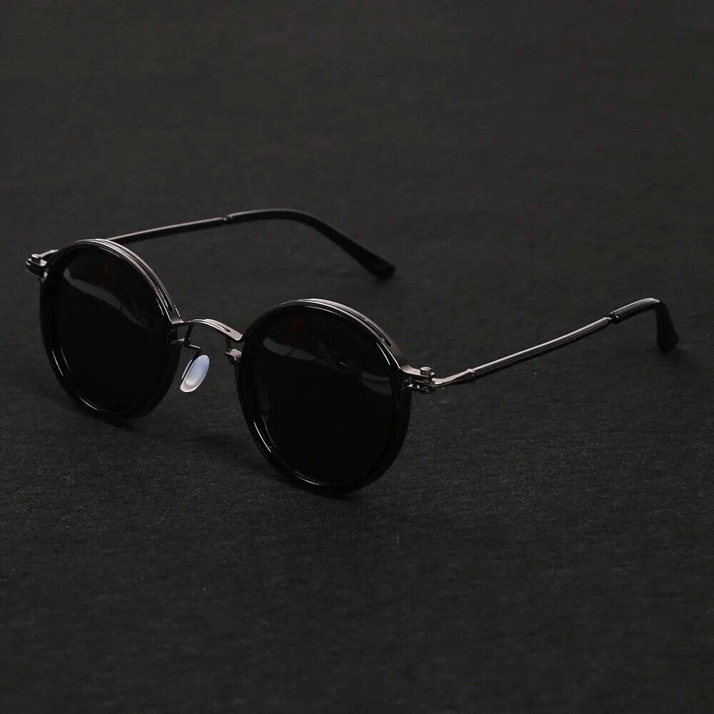 Classic men's double bridge sunglasses, polarized lenses for outdoor activities, essential summer fashion eyewear.