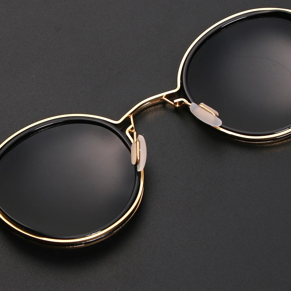 Modern men's polarized double bridge sunglasses, UV protected anti-glare lenses. Ideal eyewear for outdoor activities.