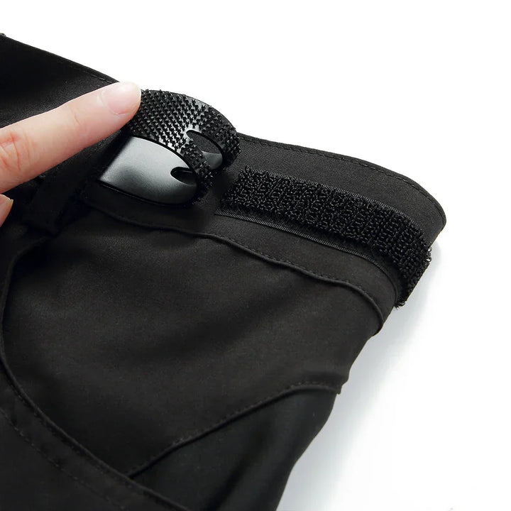 Activewear men's cycling shorts featuring gel padding, quick-dry material, & zippered pockets.