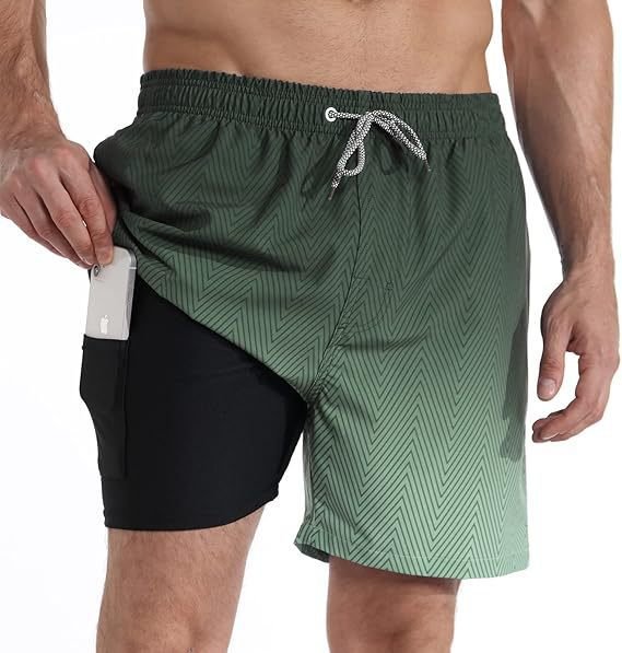 Men's quick-dry swim shorts, modern design, compression liner, ideal for summer beachwear.