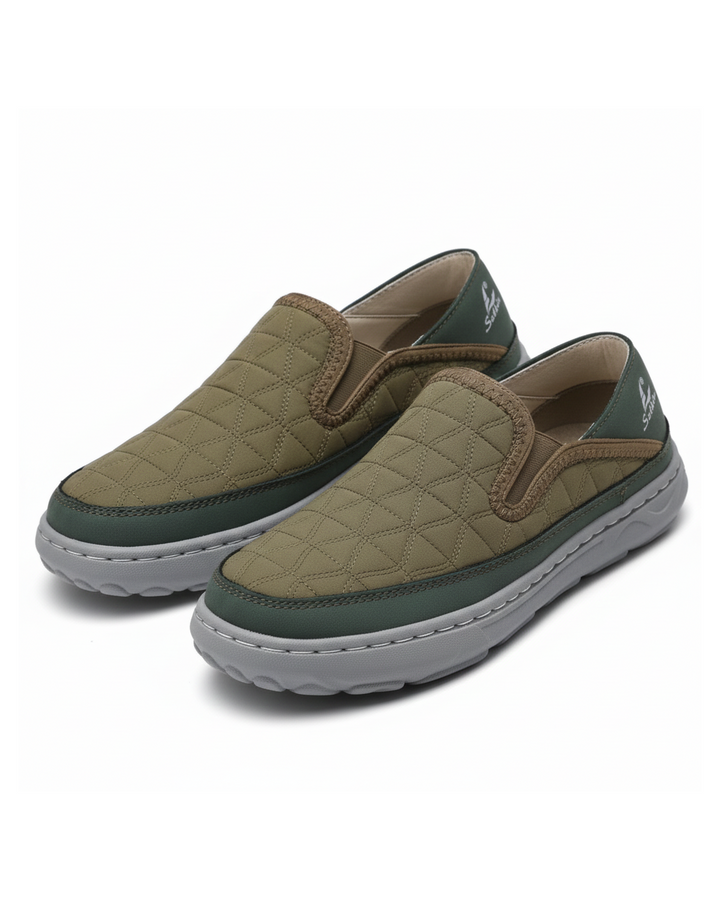 Men's quilted comfort slip-on shoes, black, for casual wear and easy walking