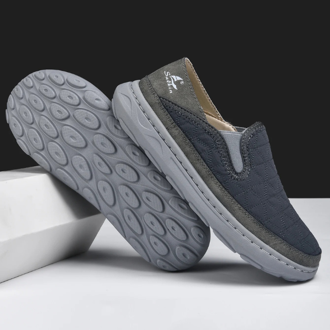 Men's versatile slip-on footwear, quilted design, perfect for relaxed activities