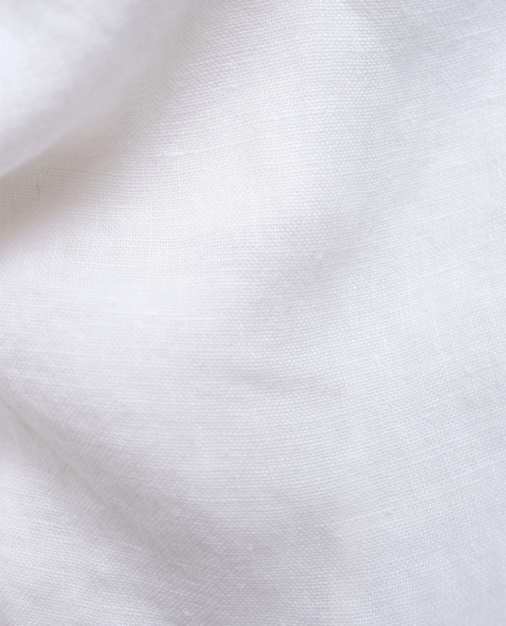 Versatile men's summer shorts; relaxed fit & breathable for casual wear, beach trips, or daily comfort.