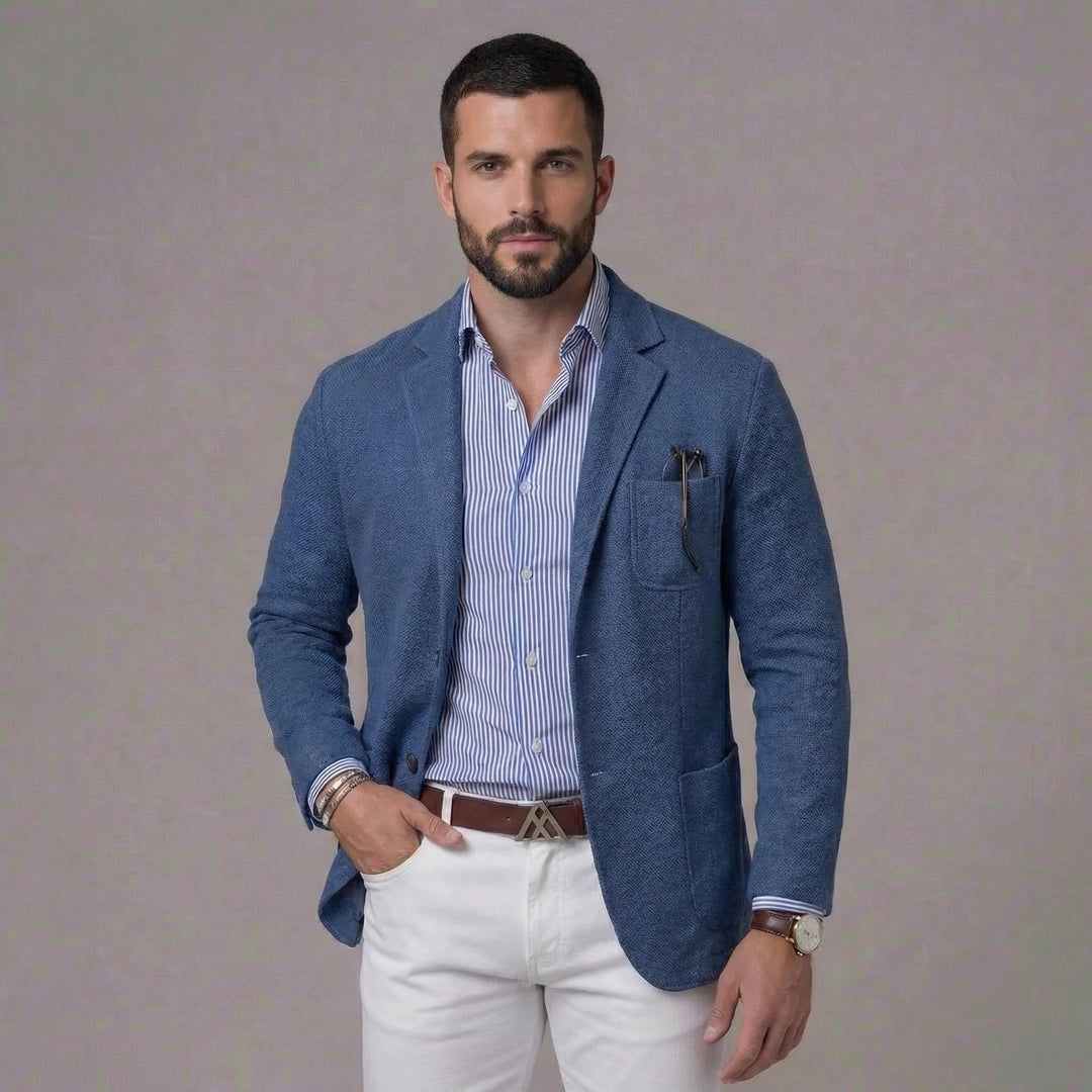 Casual men's lightweight blazer, relaxed fit for ultimate comfort and versatile summer outerwear jacket.