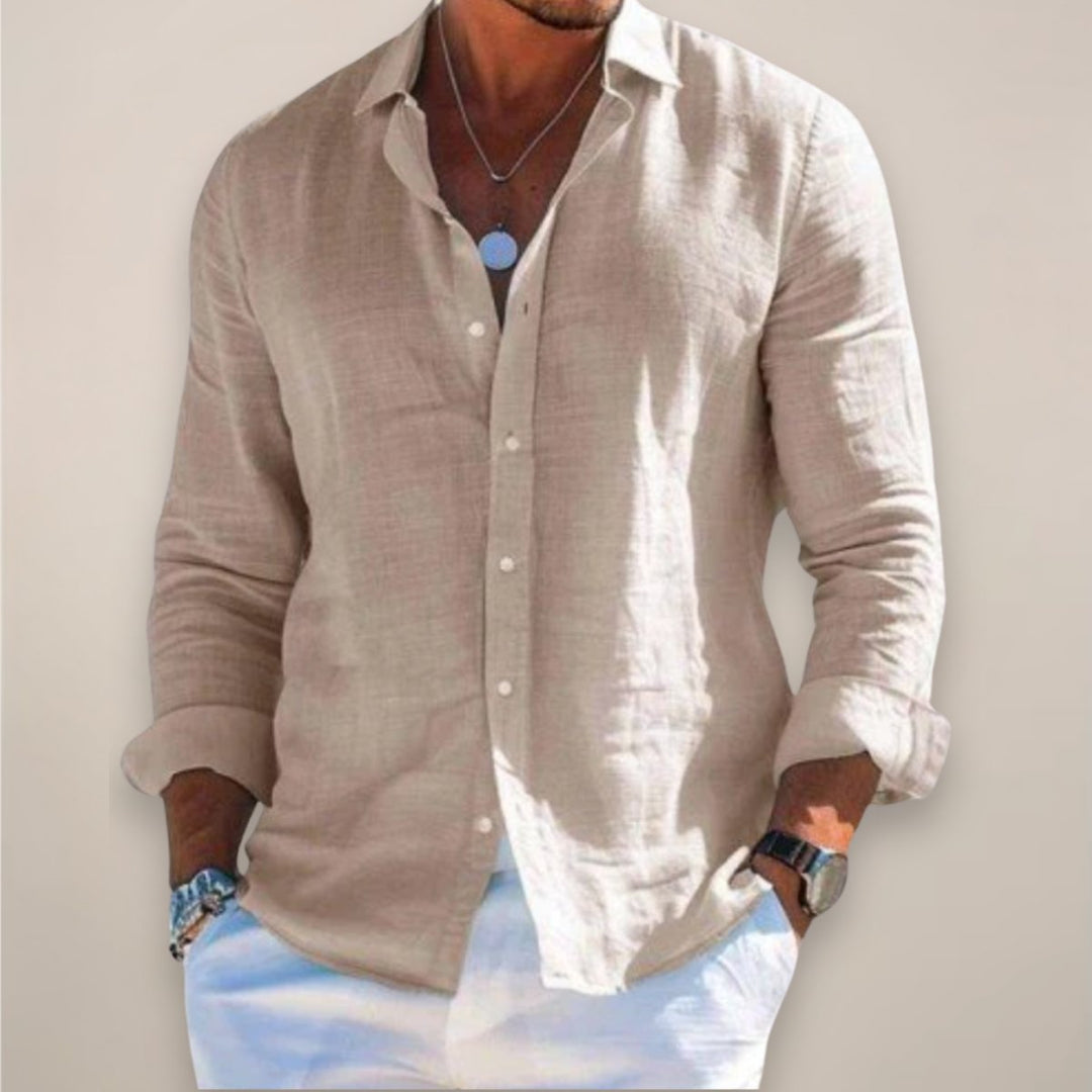 Versatile men's casual button-up shirt with long sleeves, great for everyday relaxed style.