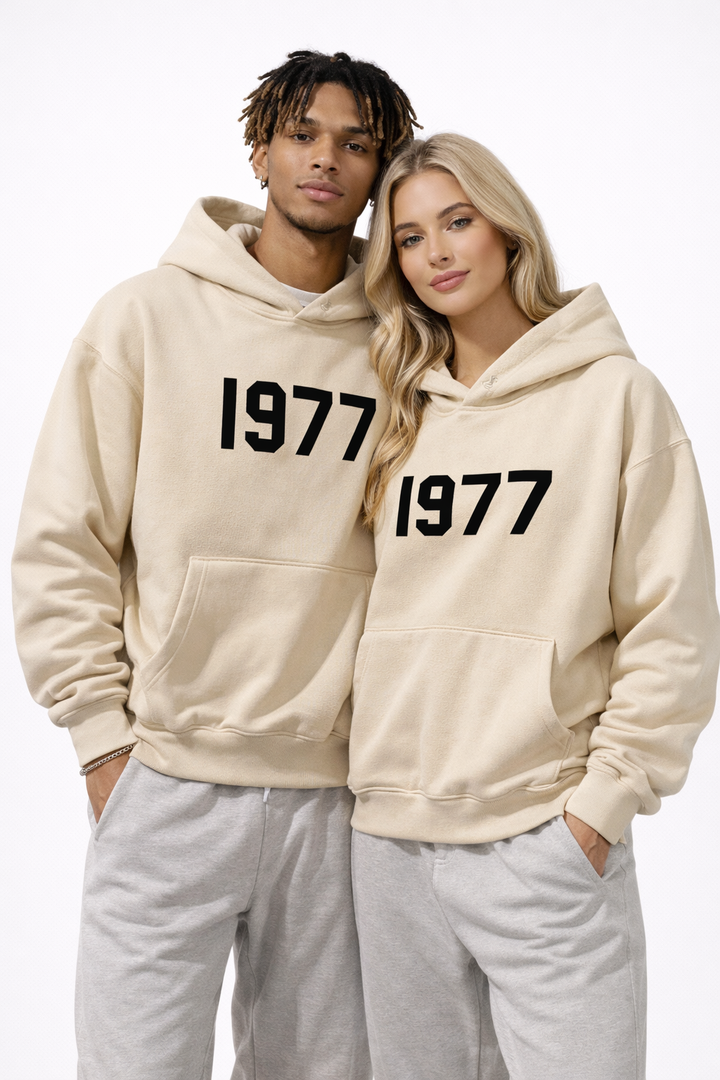 Men's Retro 1977 Streetwear Raglan Hoodie, a comfortable pullover for urban casual style.