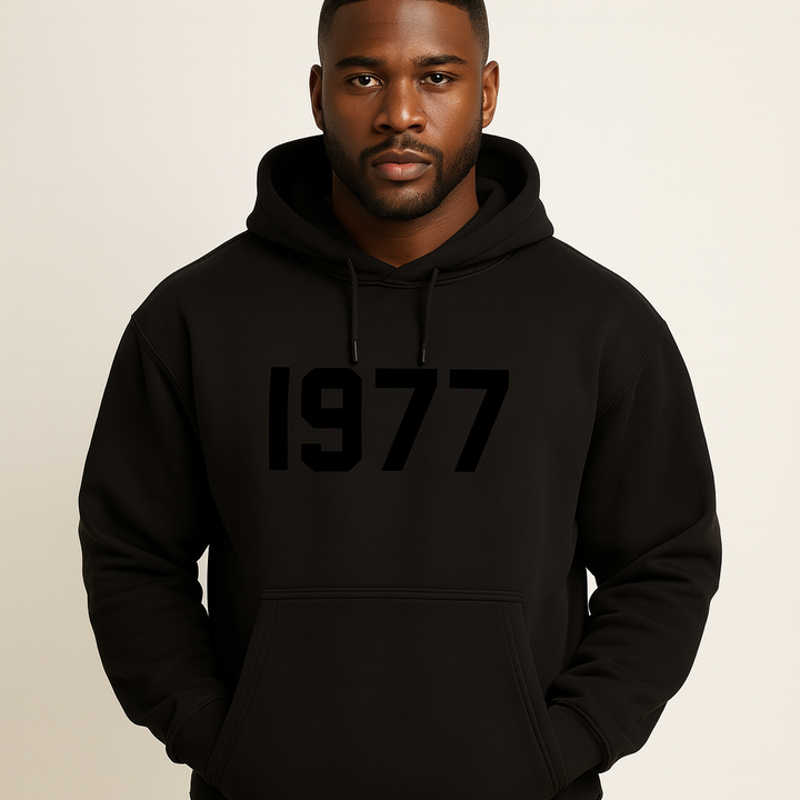 Men's pullover raglan sleeve hoodie with a retro 1977 graphic, ideal for casual vintage streetwear.