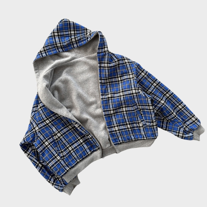 Soft men's oversized reversible hooded top, perfect for casual wear, streetwear, or urban fashion styles.