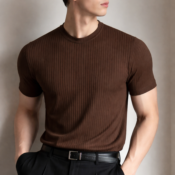 Men's ribbed sculpted fit t-shirt for a sharp tailored look. Short sleeve o-neck slim fit.
