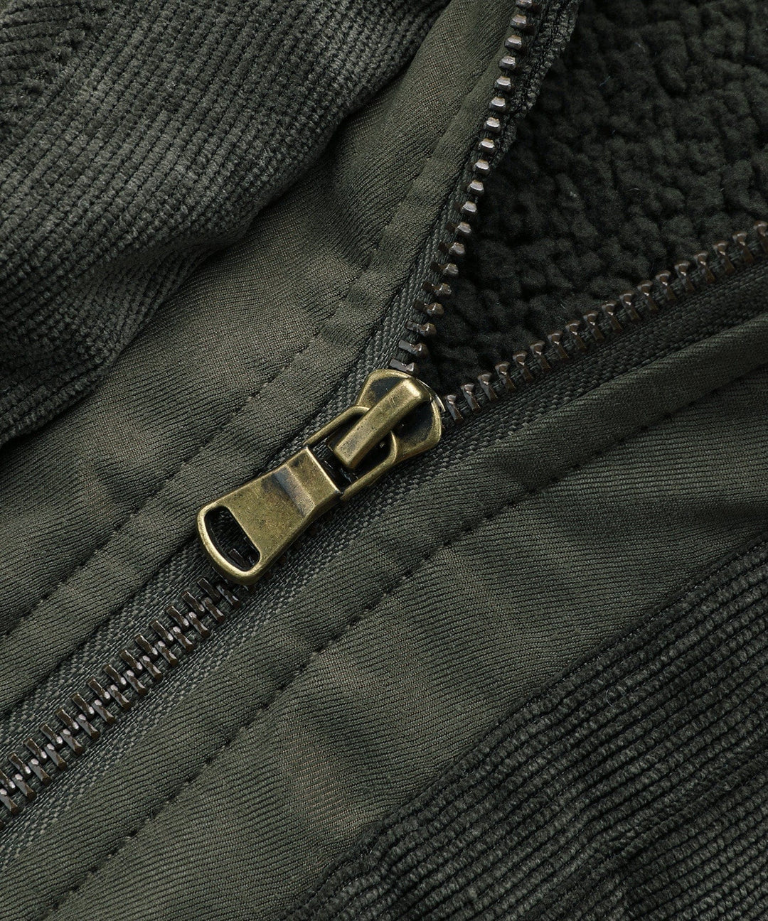 Fleece-lined men's heavyweight work jacket, essential for cold weather and outdoor labor.