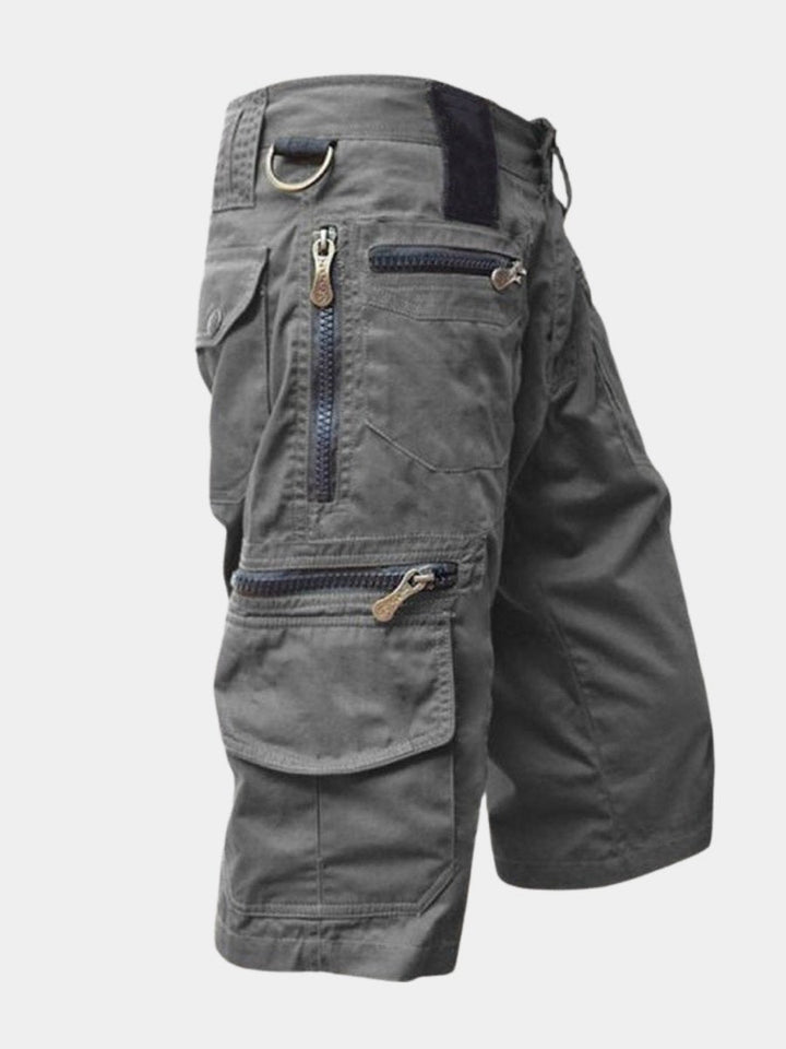 Men's rugged multi-pocket cargo shorts, ideal for outdoor adventures, travel, and everyday comfort.