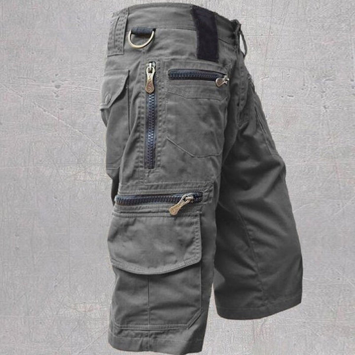 Durable men's multi-pocket cargo shorts, perfect for hiking, outdoor activities, and versatile summer wear.