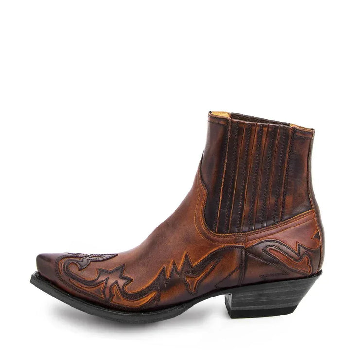 Classic men's western ankle boots for rugged style. Comfortable pull-on design, perfect for casual & versatile wear.