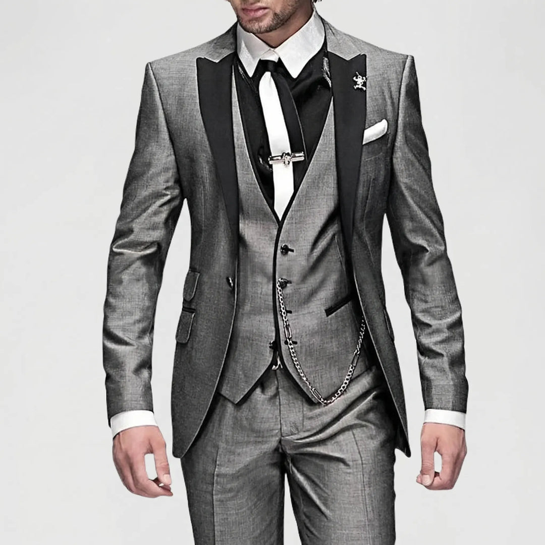 Modern men's slim-fit 3-piece suit, tailored for a sharp look at weddings, business or formal events.