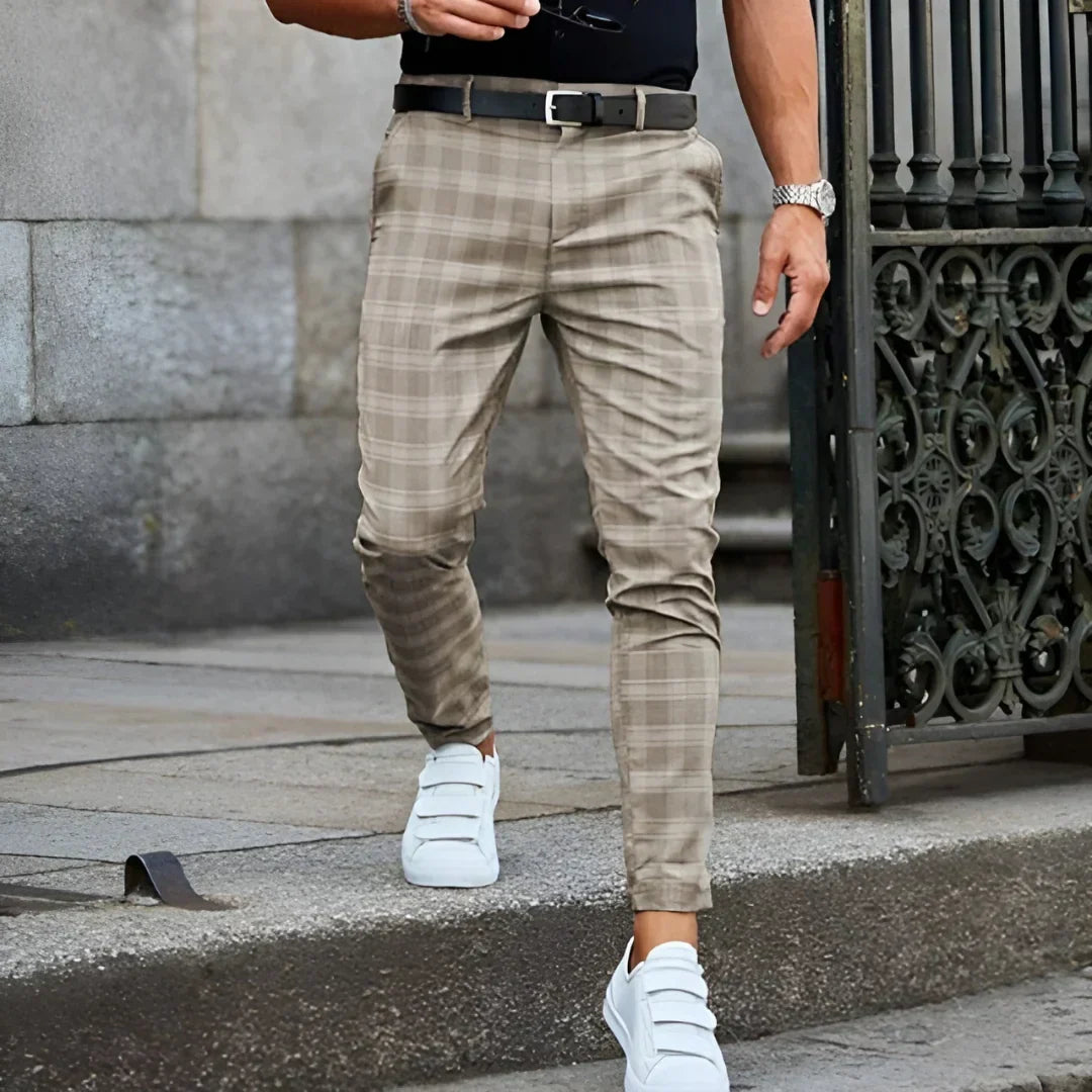 Men's fashion: sharp slim fit cropped checked pants, a stylish addition to any smart casual wardrobe.