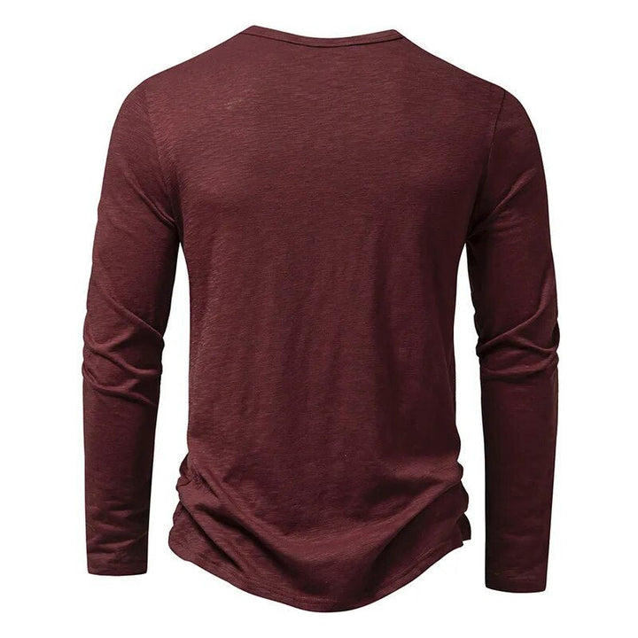 Versatile men's henley shirt, long sleeves, perfect for casual layering.