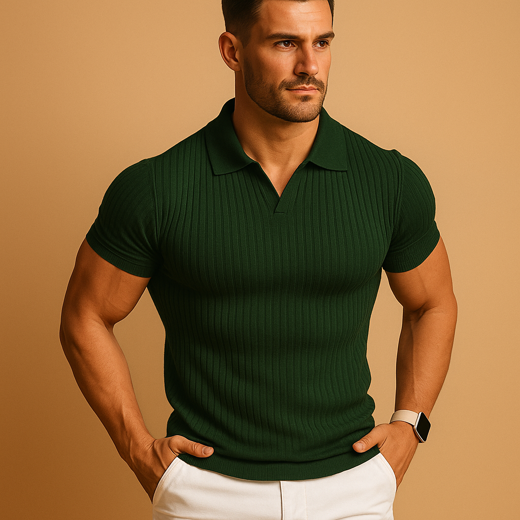Textured men's V-neck polo shirt, slim fit and short sleeve, a stylish choice for smart casual occasions.