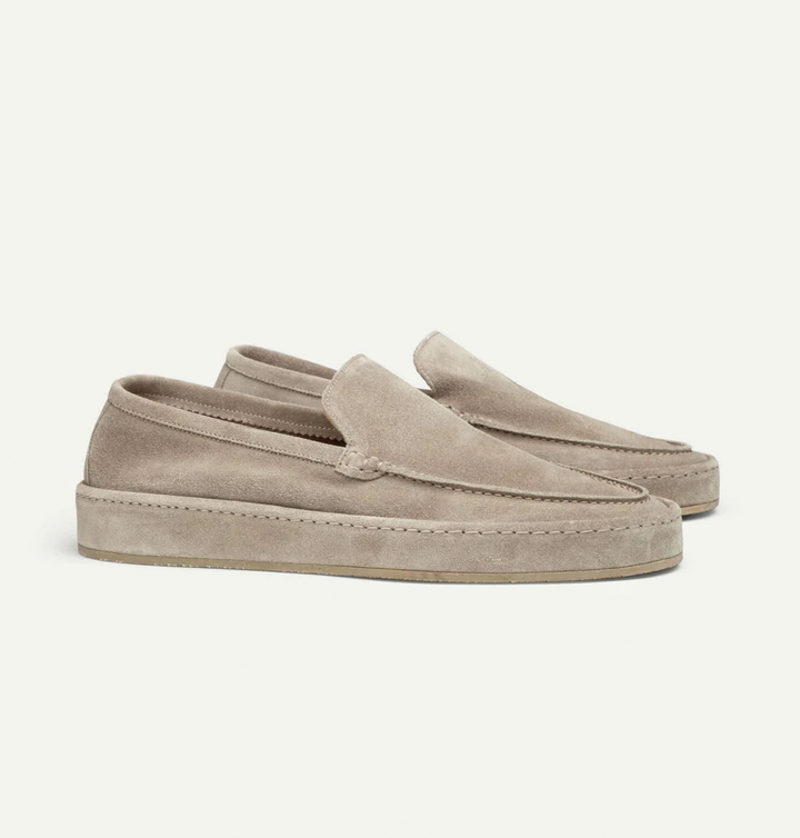 Men's slip-on loafers with cushioned comfort for everyday wear. Elegant and versatile smart casual footwear.