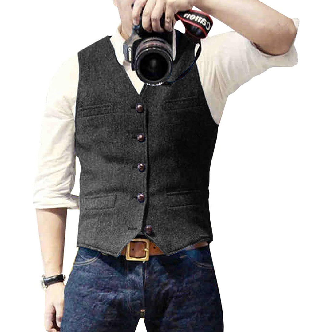 Premium wool blend men's gilet vest, comfortable and stylish outerwear for smart casual fashion.