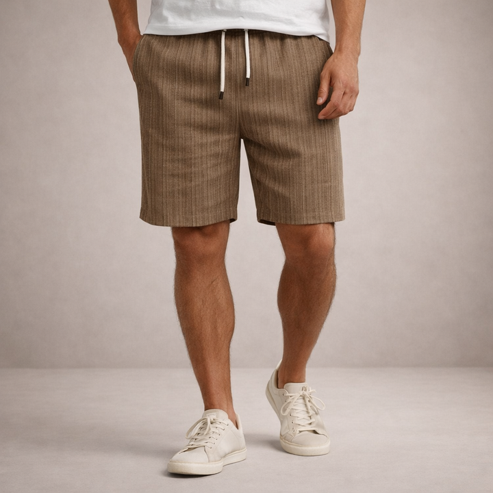 Men's stylish knee-length summer shorts, relaxed fit & comfortable, perfect for casual fashion.