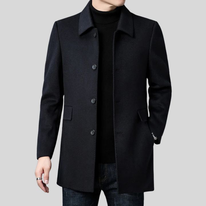 Stylish men's winter jacket, a timeless single-breasted overcoat for cold weather elegance.