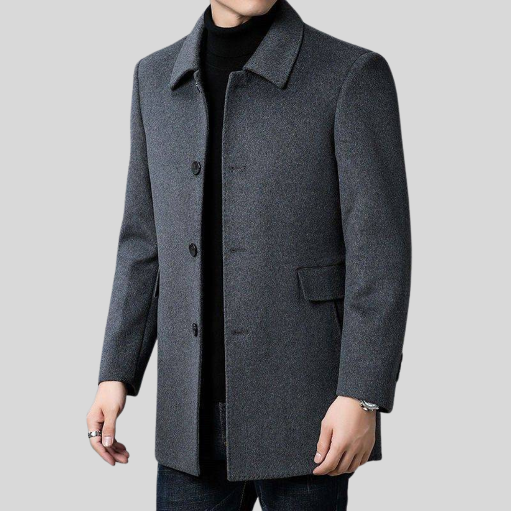 Elegant men's single-breasted trench coat, a versatile tailored winter jacket.